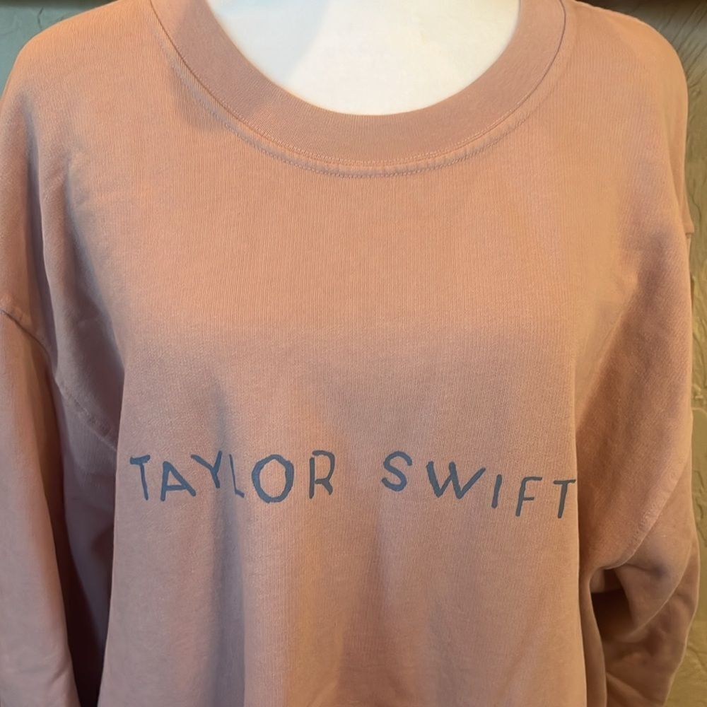 Taylor Swift Blush Pink 1989 “Taylor’s Version” S… - image 2